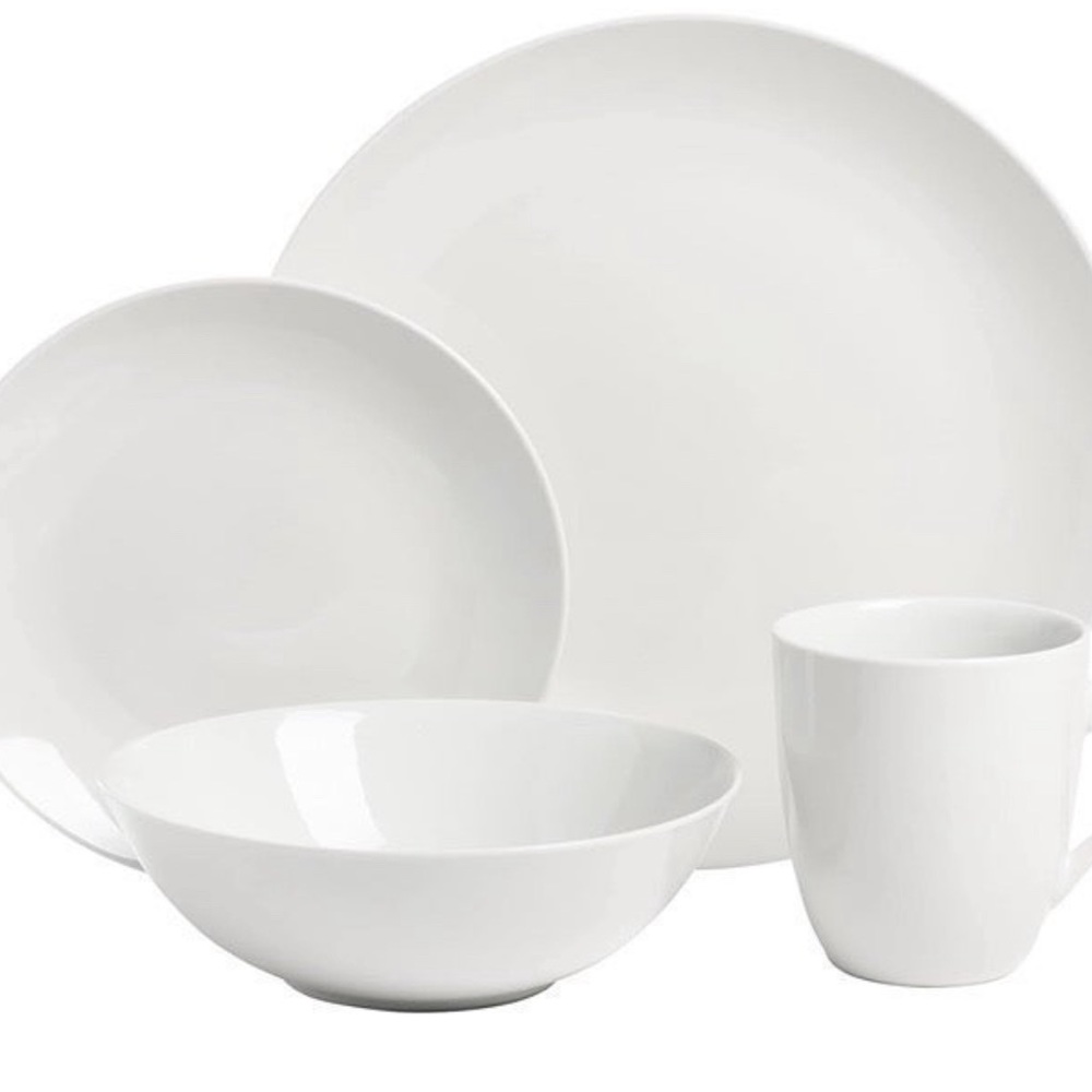 Dinnerware Set